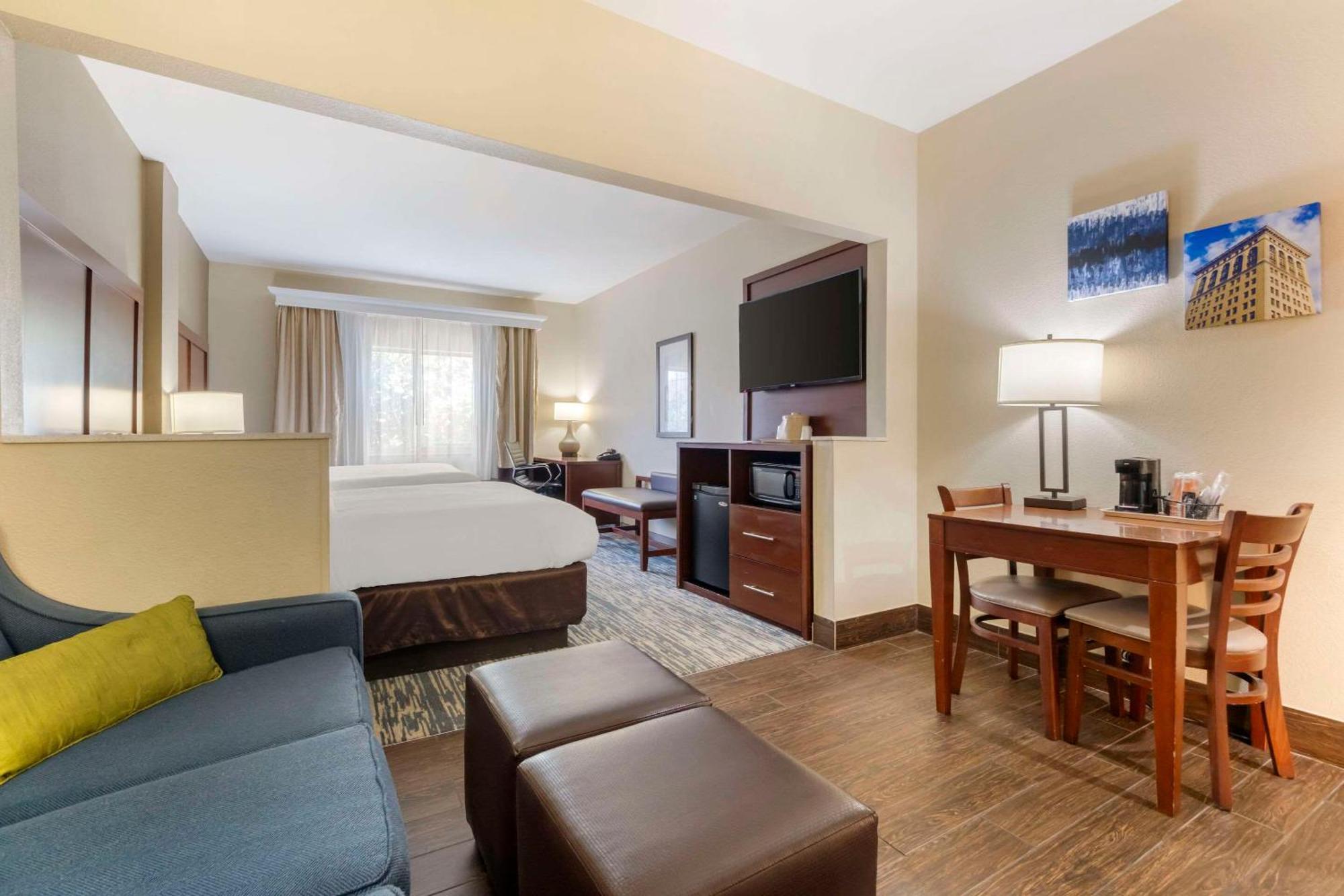 Comfort Suites Keeneland Lexington Exteriör bild