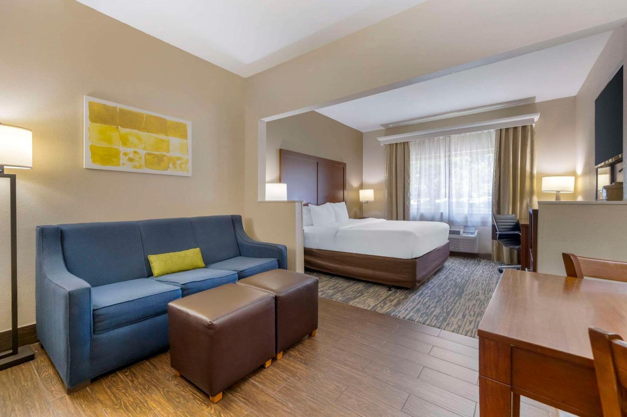 Comfort Suites Keeneland Lexington Exteriör bild