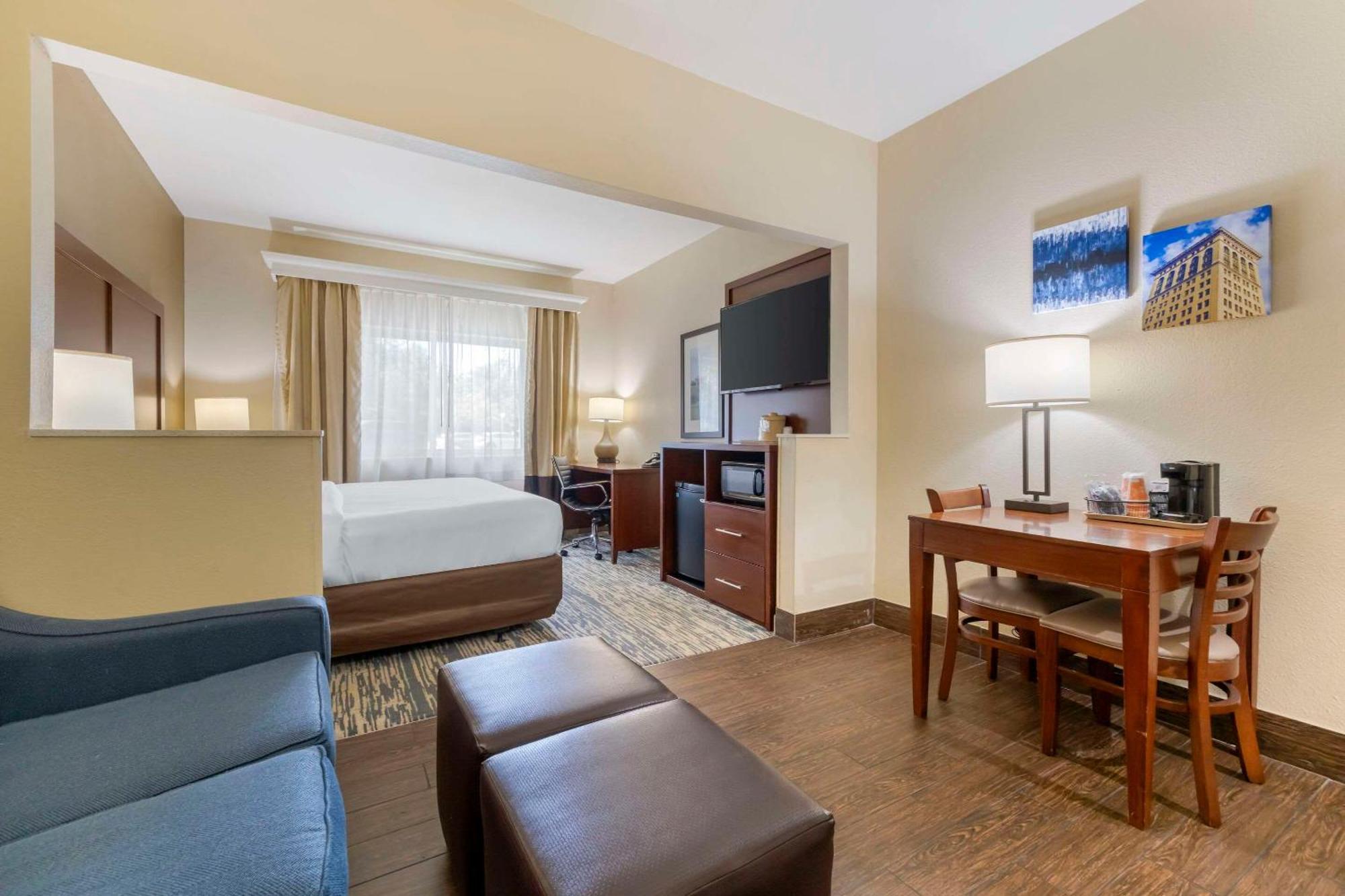 Comfort Suites Keeneland Lexington Exteriör bild